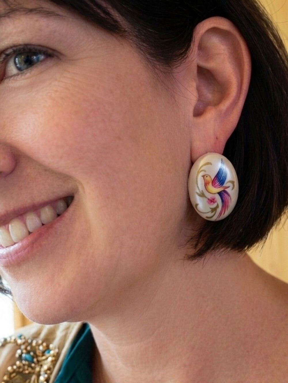 🌙Vintage 🐦 Pearlescent Bird Statement Earrings